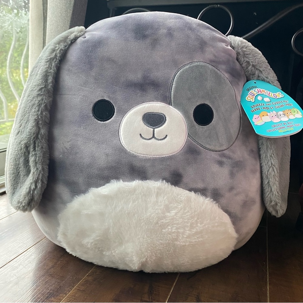 BNWT 15-inch Gustavus Gray Dog Squishmallow - Rare and Hard to find